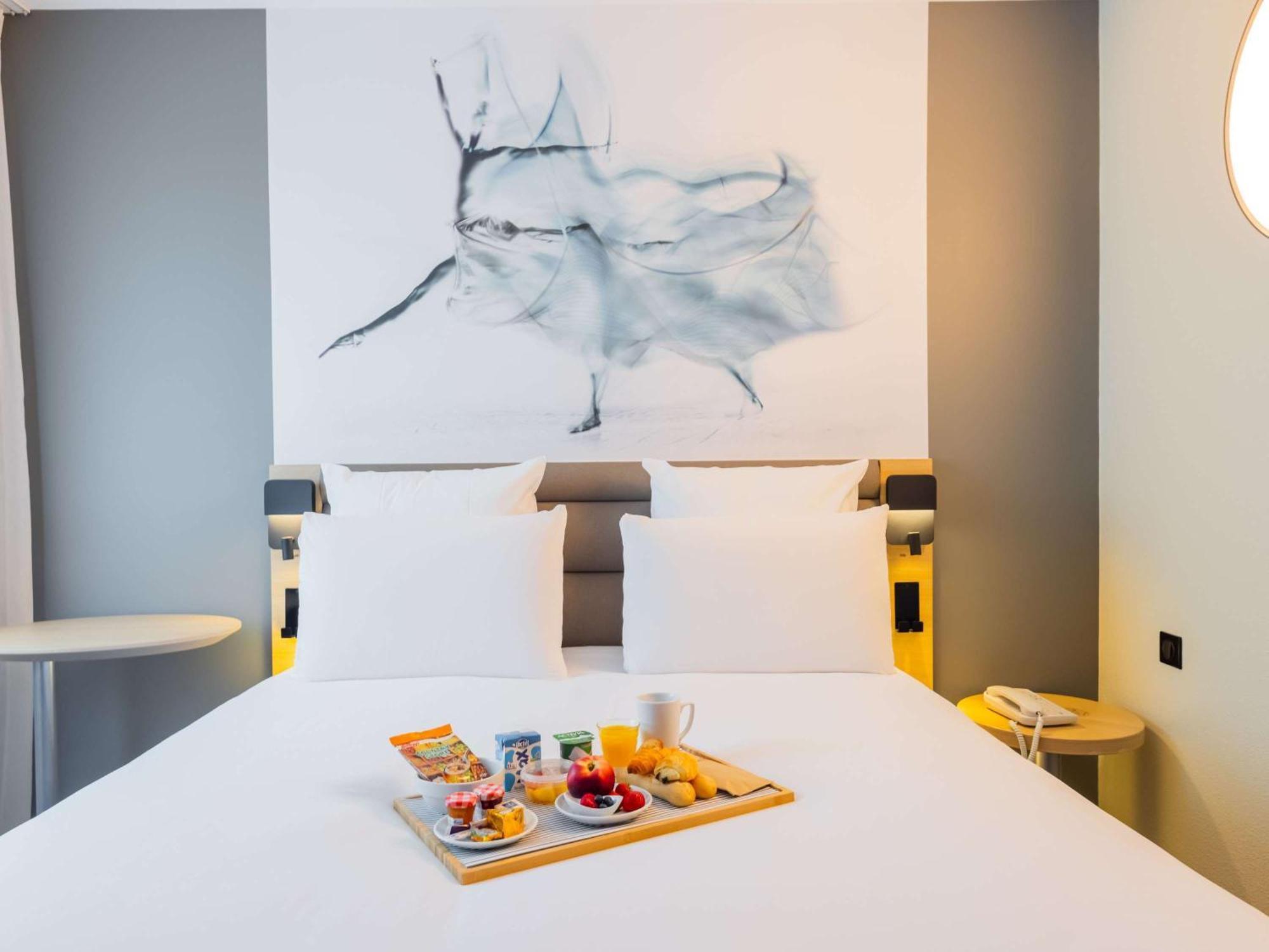 Mercure Paris Massy Gare Tgv Exterior foto