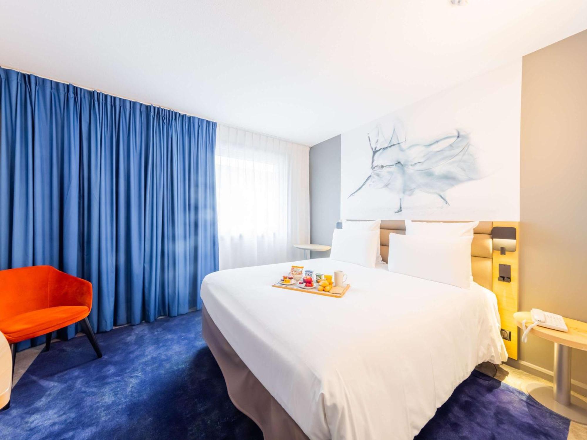Mercure Paris Massy Gare Tgv Exterior foto