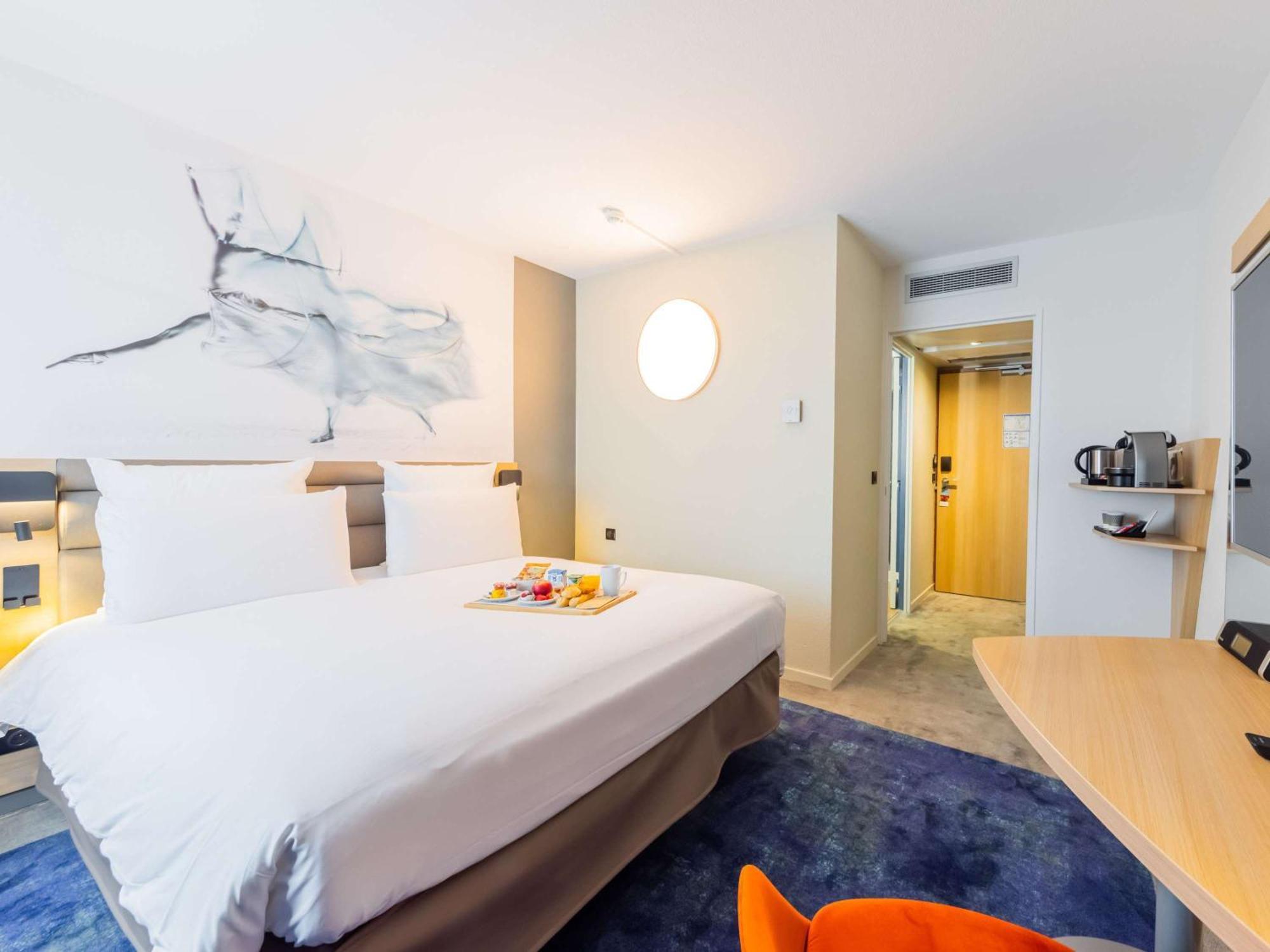 Mercure Paris Massy Gare Tgv Exterior foto