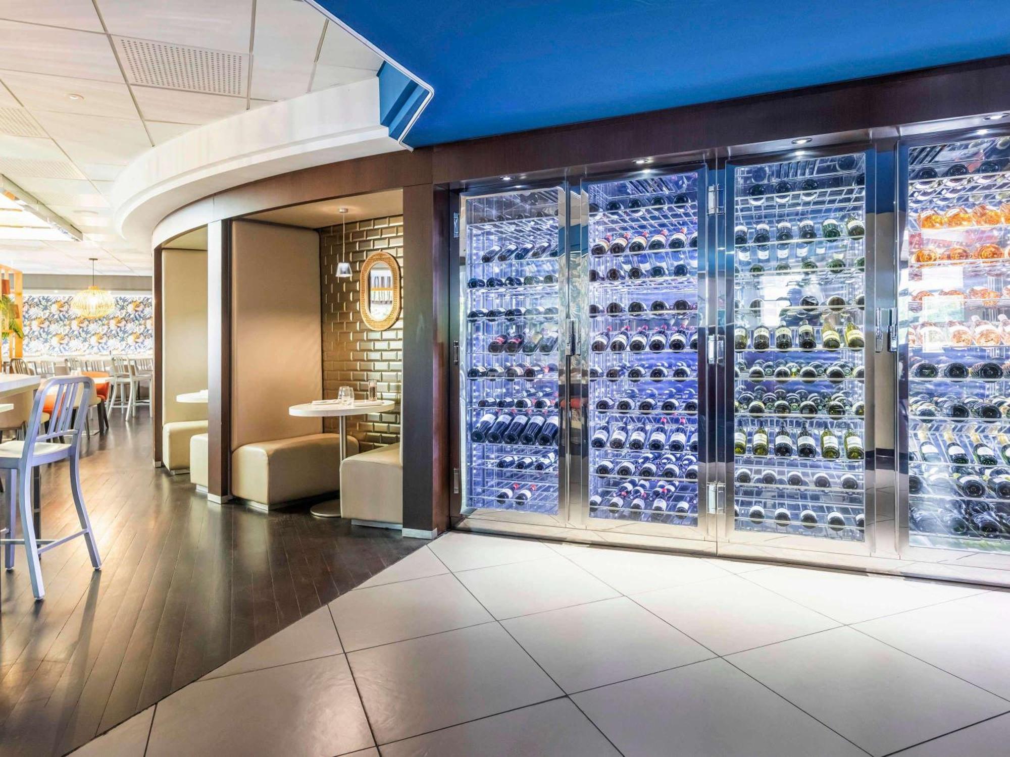 Mercure Paris Massy Gare Tgv Exterior foto